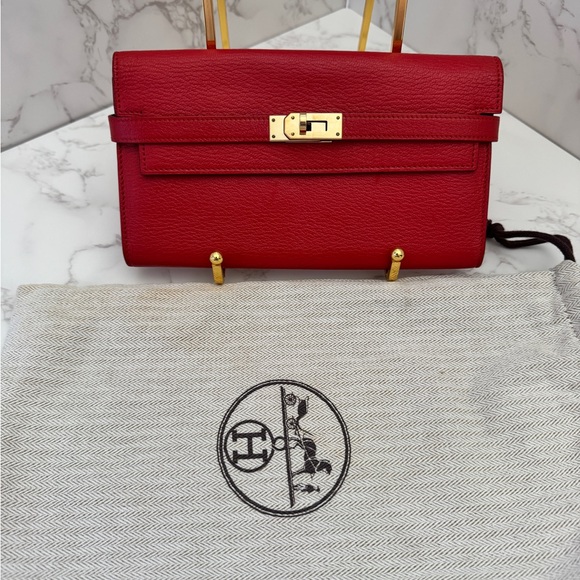 Hermes Handbags - Hermès Kelly Long Wallet in Rouge